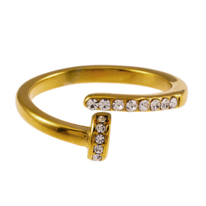 CHARISSE Gold : Bague Clou Torsadée Industrielle-Chic avec Embellissements Zirconia Pavé
