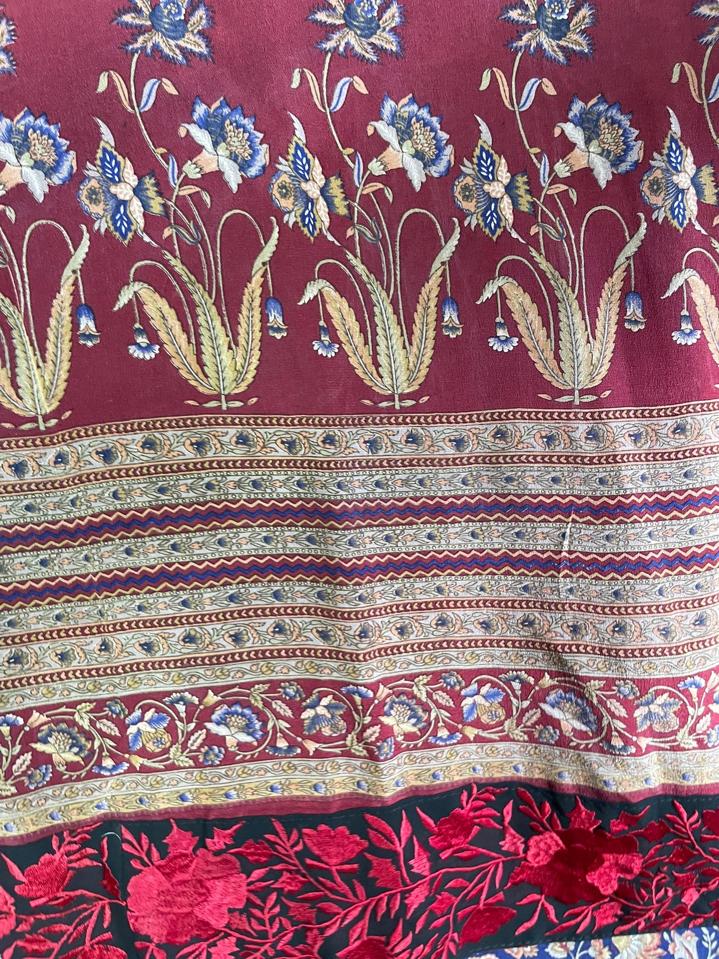 PRC6481 Top haut-bas en pure soie Avatar