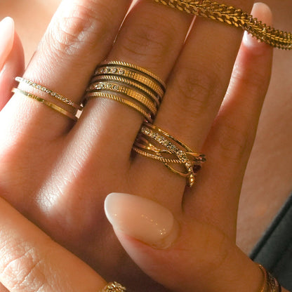 Bague CORAZON : Bague superposée et croisée incrustée d'oxydes de zirconium