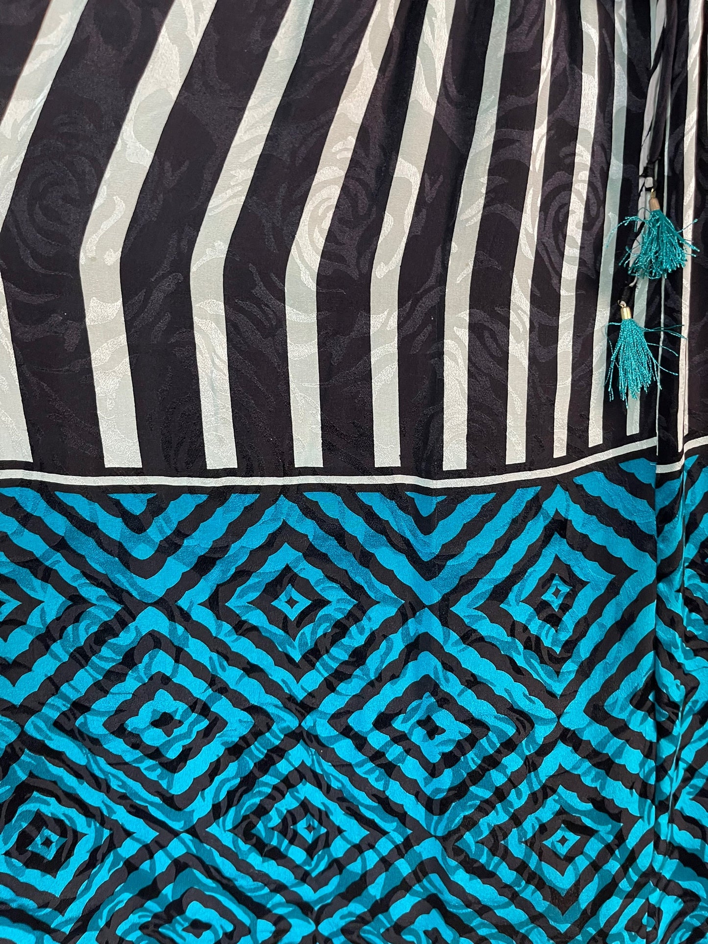 PRC6392 Caftan long Avatar en pure soie