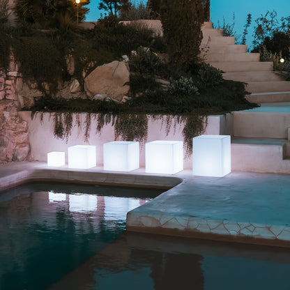 Cuby<br> Lampe Cubique Solaire &amp; Rechargeable
