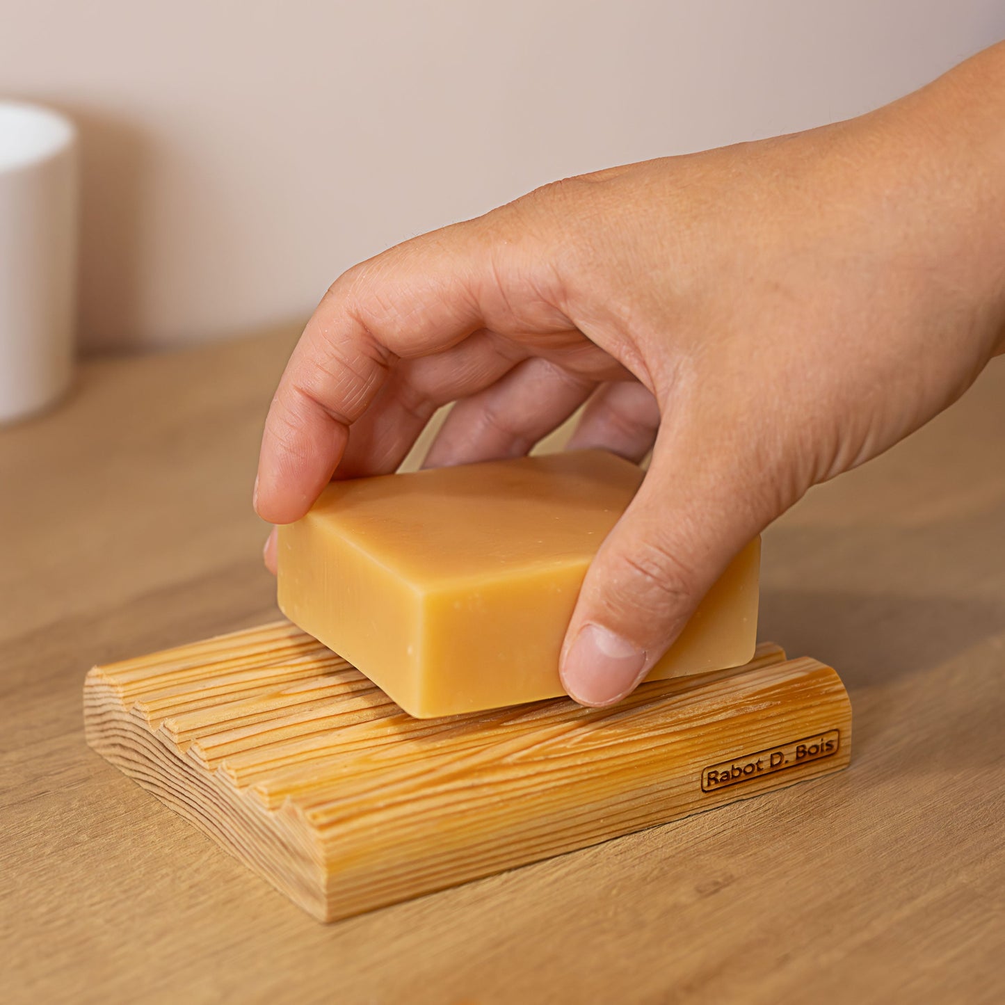 Wooden soap dish the "D-Lavé"