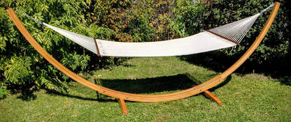 Hamac de luxe en polyester avec support en bambou