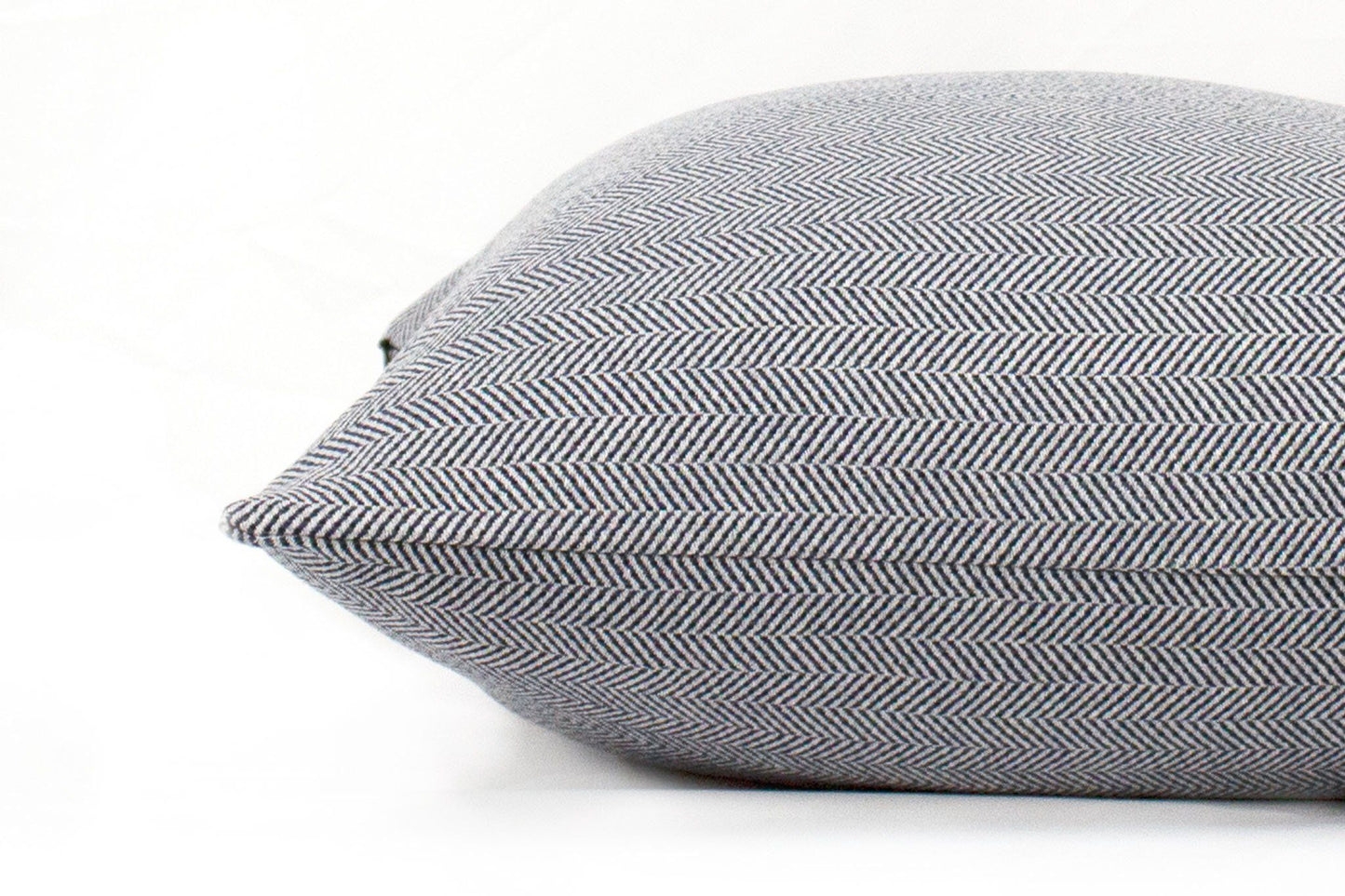Housse de coussin en jean chevrons