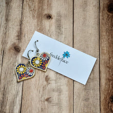 Retro Flower Power Earrings – Hypoallergenic & Lightweight
