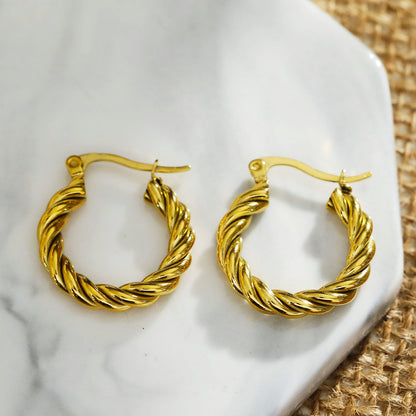 Boucles d'oreilles créoles dorées torsadées DAVANIA
