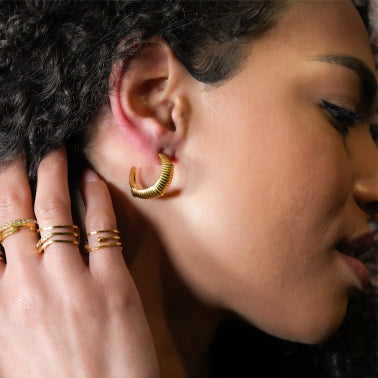 Style DOLCEDA : Boucles d'oreilles créoles géométriques de style Art Déco