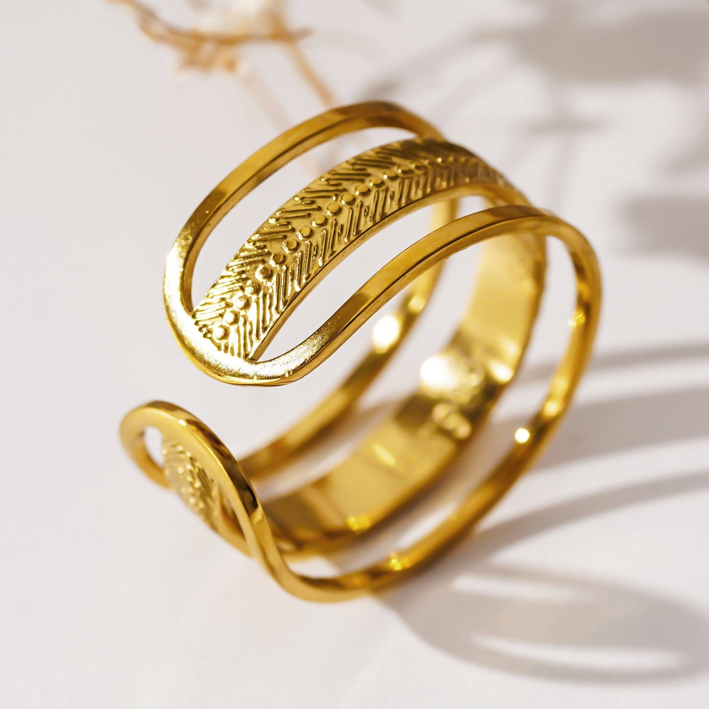 MATHEO: Bague Triple empilement Or Texturé
