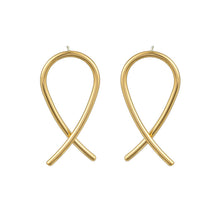 MAEVE Gold: Minimalist Oval Shaped Wire Constructed Stud Earrings