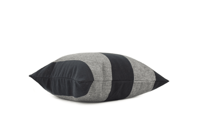 Housse de coussin rayée anthracite