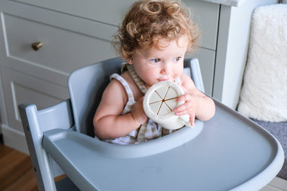 2-in-1 snack and liquid learning cup