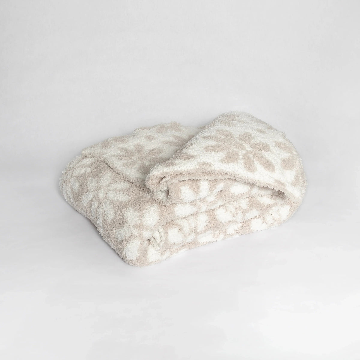 Jeté de lit allongé blanc et beige rougissant à motif marguerite