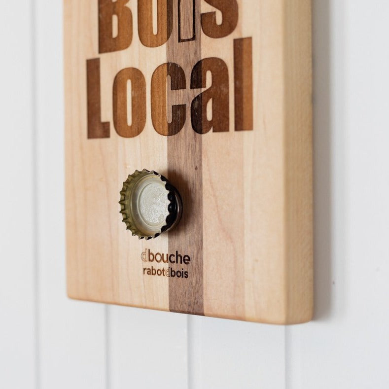 Wall-mounted bottle opener with magnet "Le d-Bouche"