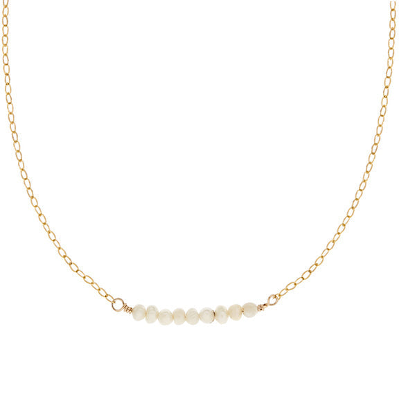Collier délicat en or et perles