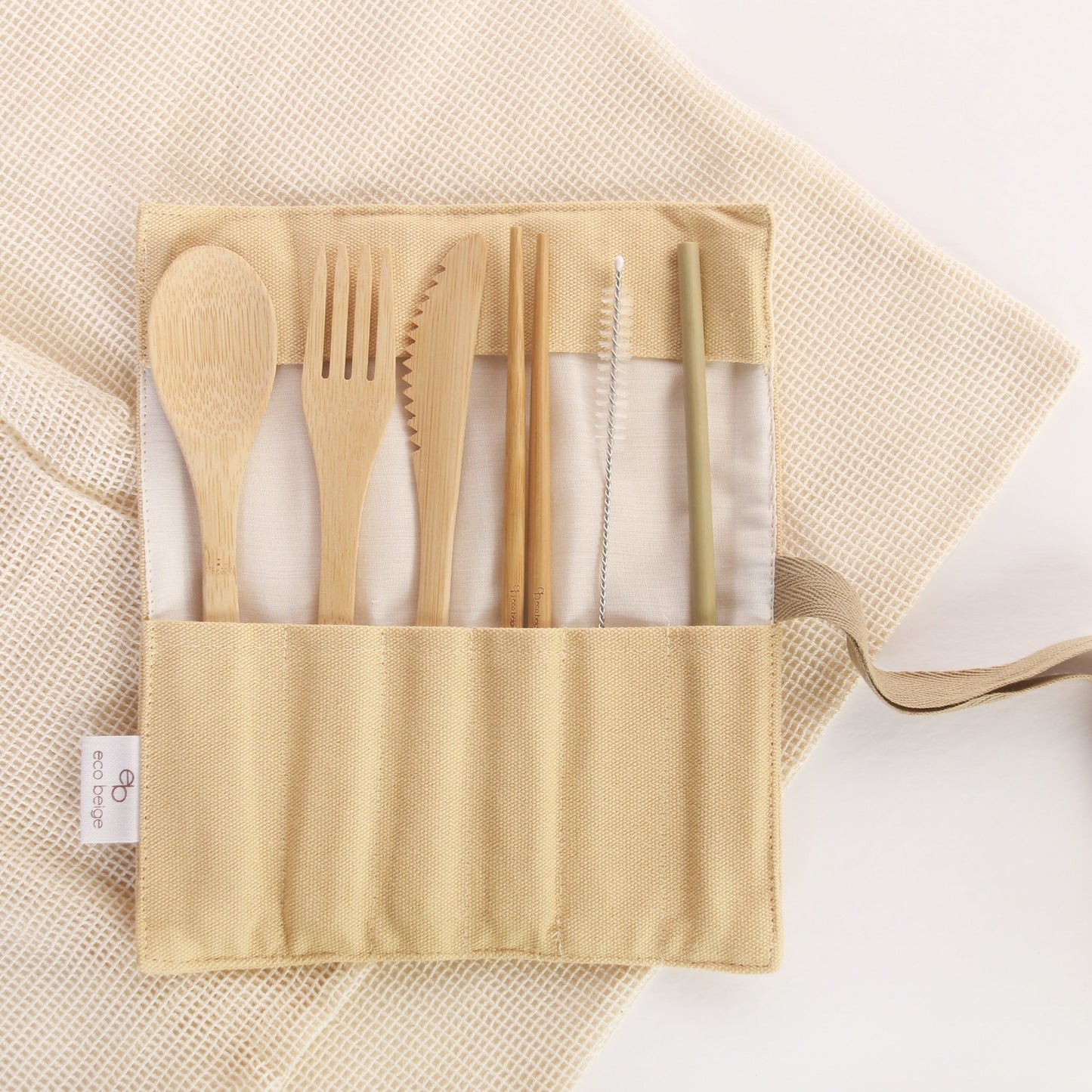 Ensemble de couverts en bambou naturel