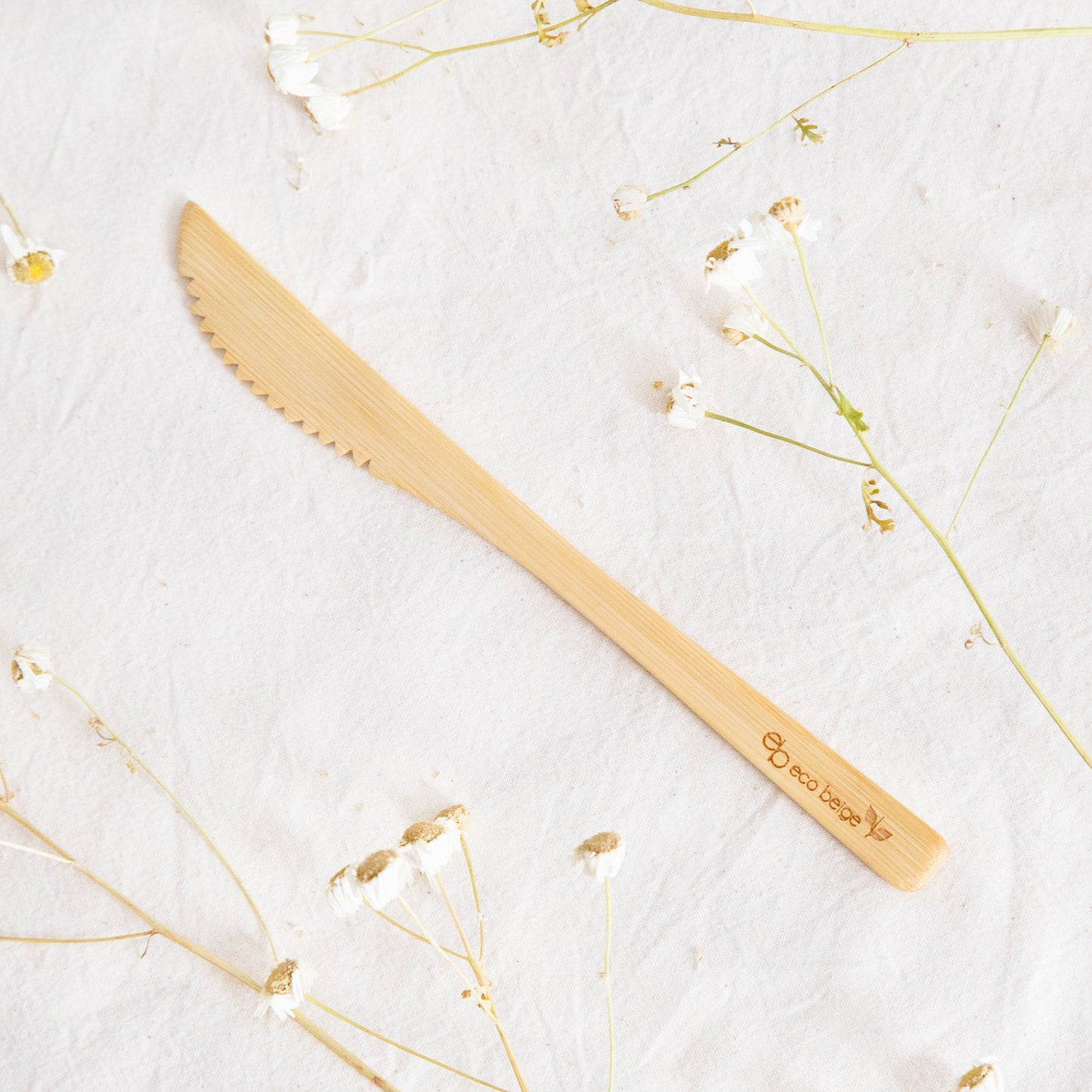 Couteau en bambou naturel