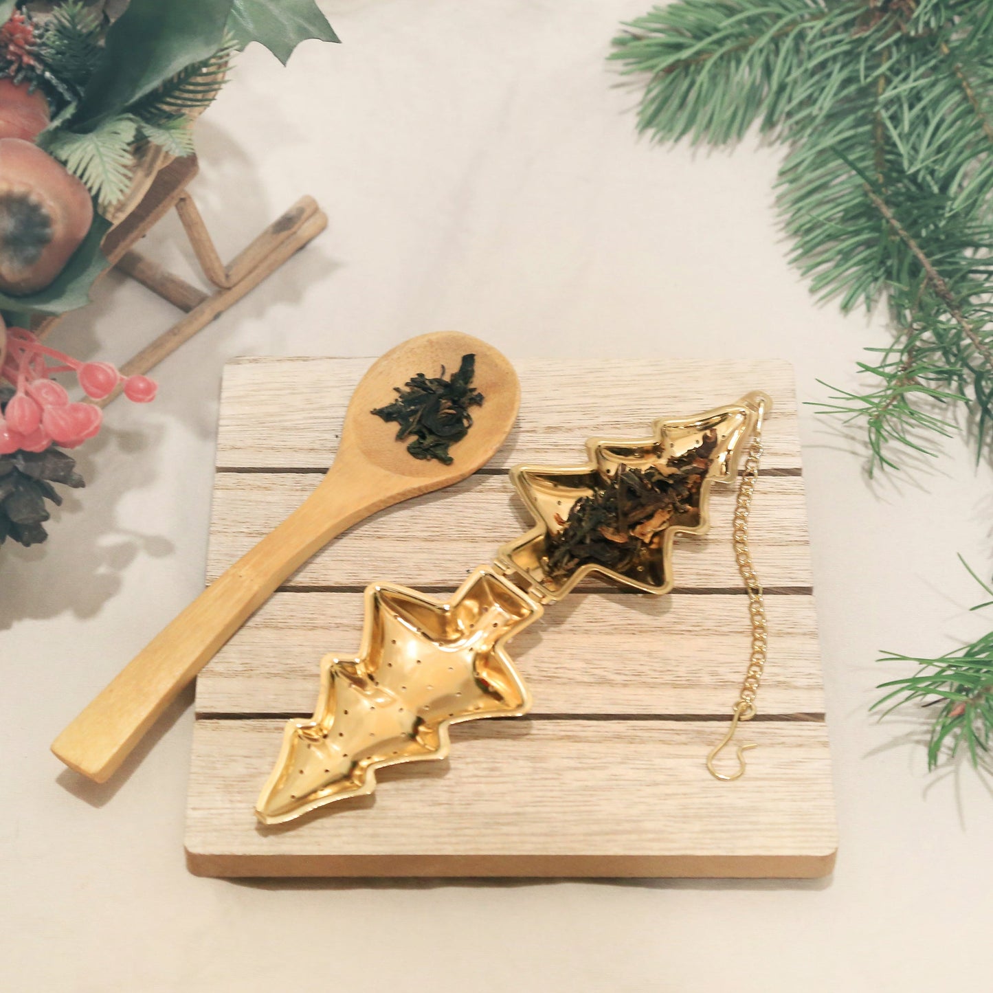 Infuseur à thé Sapin de Noël doré