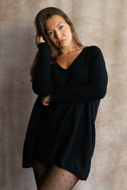 Emma V-Neck Oversize Sweater Long Sleeve Loose Fit Soft Knit Casual Cozy
