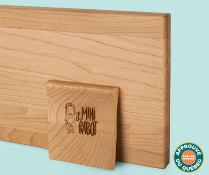 L'ensemble couteau et planche à découper en bois pour enfant