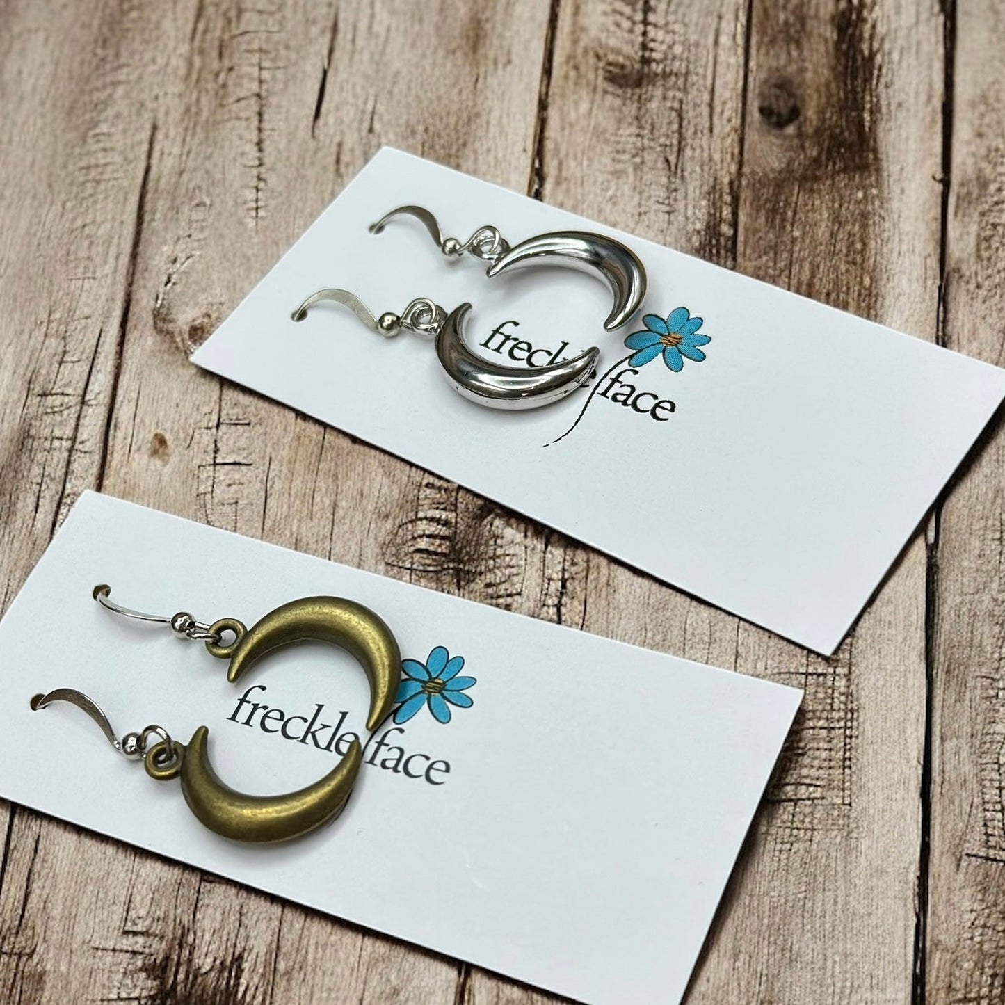 Boucles d'oreilles Lune Bulle - Forme Croissant 3D, Hypoallergéniques, Sans nickel