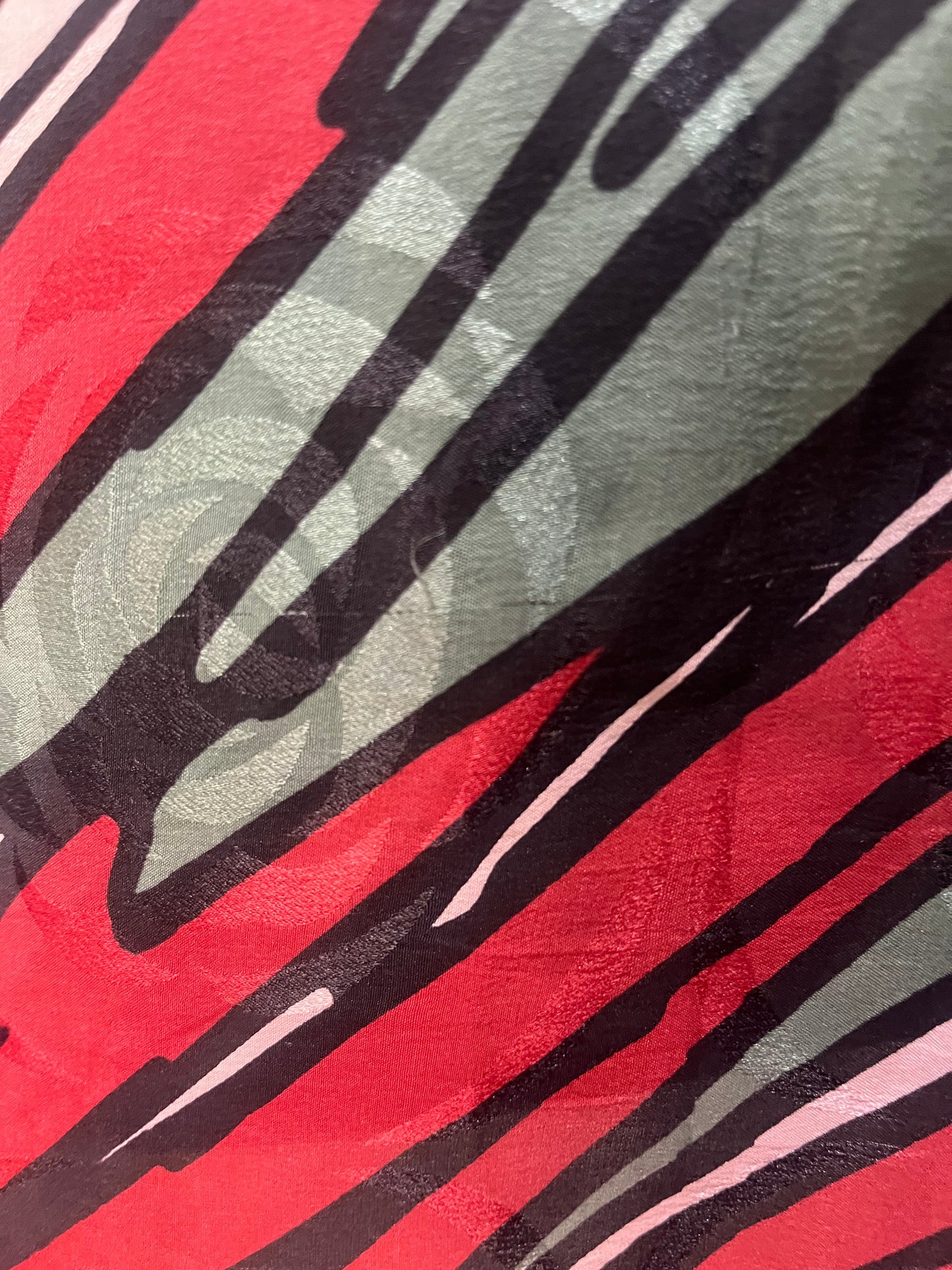PRC6298 Avatar Poncho-Pèlerine en Soie Pure