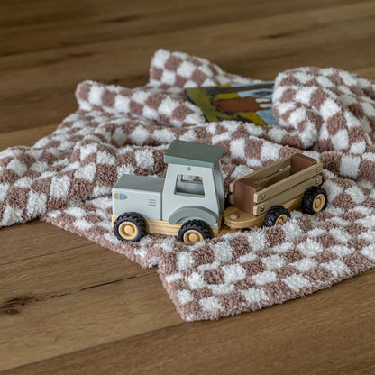 Couverture pour tout-petit à carreaux blancs et couleur chocolat