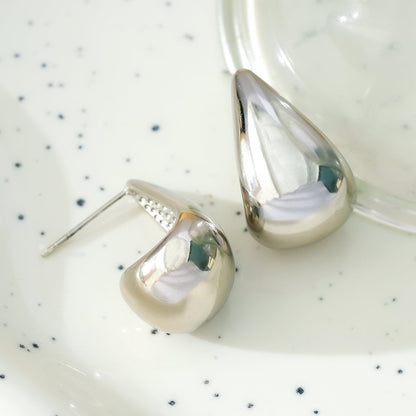 FORIA Or Blanc (ton Argent) : Boucles d'oreilles clou pendantes légères à l'aspect massif - Affirmez votre confiance
