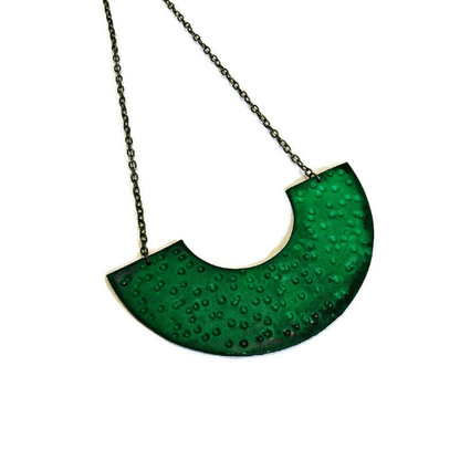 Grand collier plastron, Bijoux faits à la main en pâte polymère, 17 couleurs