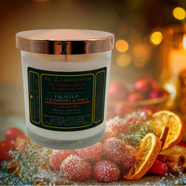 FROSTED CRANBERRY &amp; SPICE | Festive cranberry Christmas luxury coconut apricot wax candle