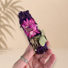 Bâton de sauge à la lavande et fleurs séchées