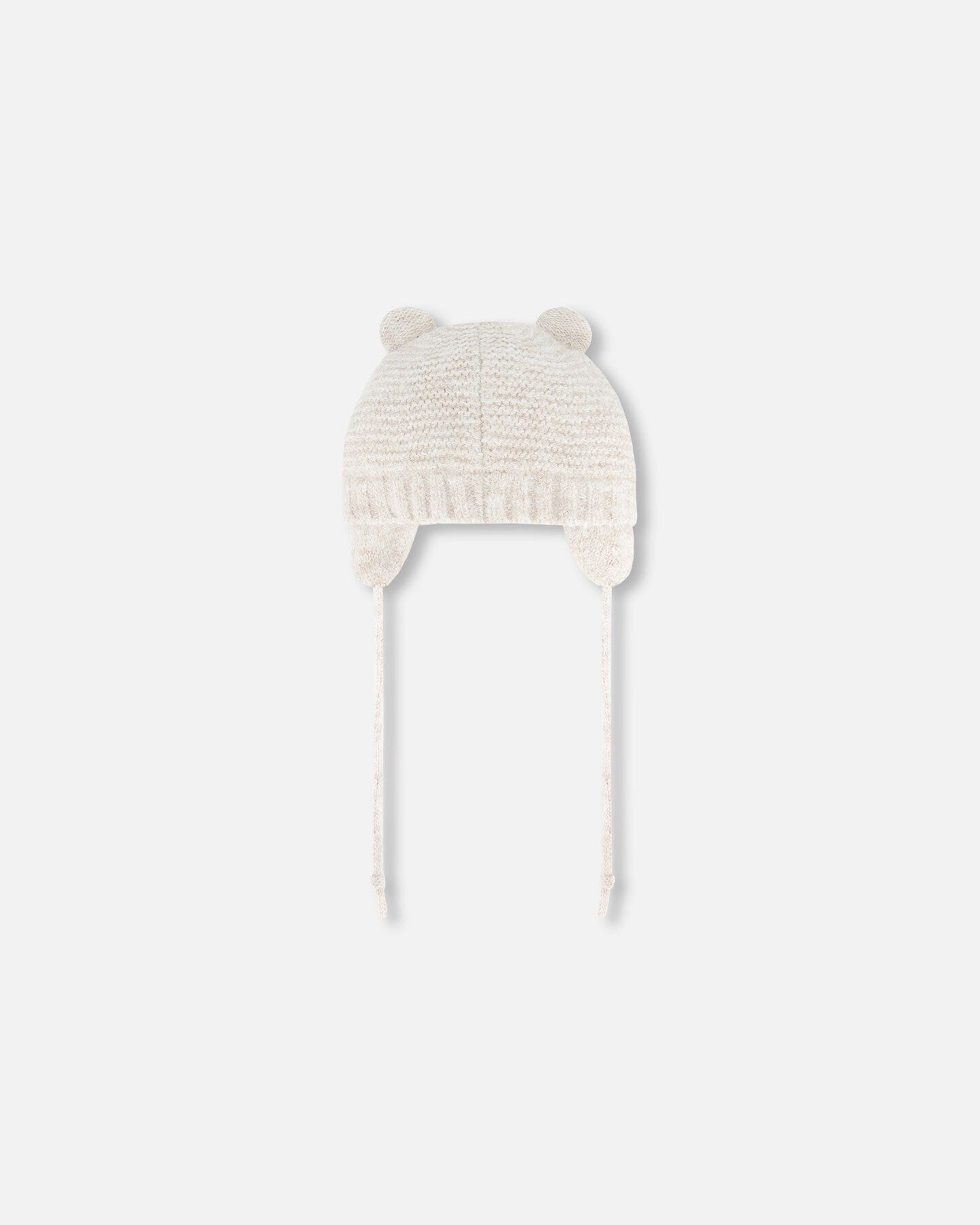 Bonnet tricoté avec oreilles blanc cassé