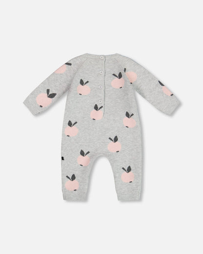 Combinaison tricotée en jacquard grise avec des pommes