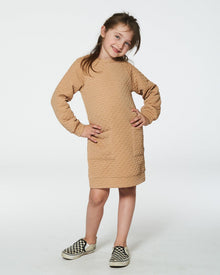 Robe matelassée brillante à manches longues avec poche, marron doré