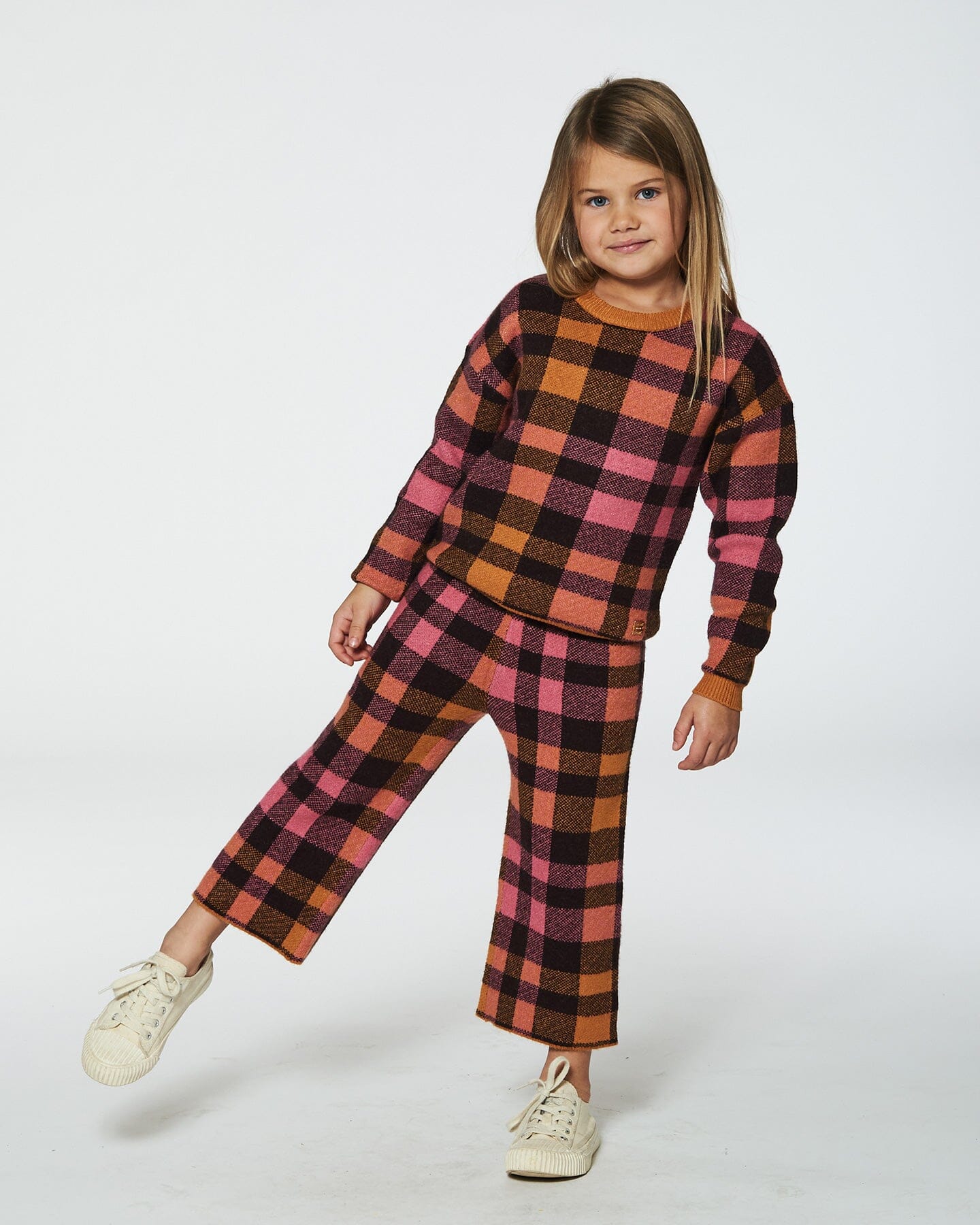 Pantalon large écourté à carreaux magenta et marron