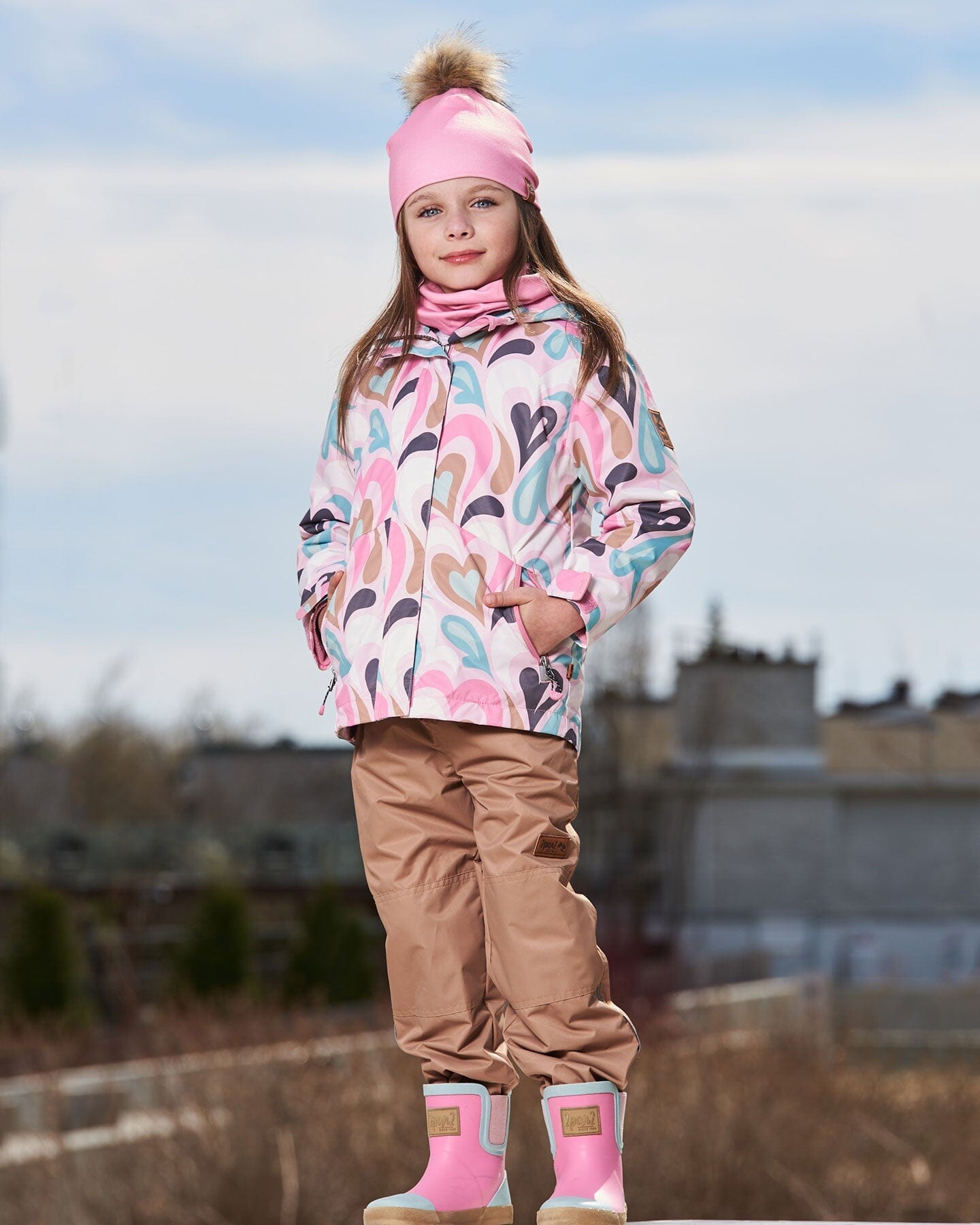 Ensemble d'extérieur mi-saison 3-en-1 avec veste imprimée rose clair et pantalon beige