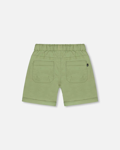 Short en sergé extensible vert