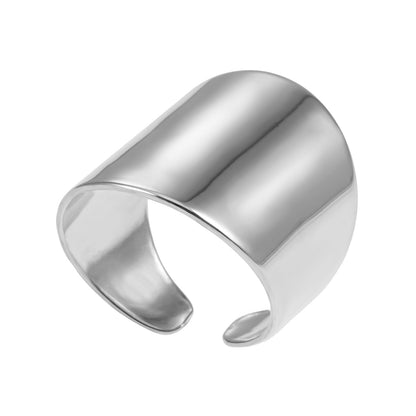 GOKOU : Bague moderniste large et allongée en argent.