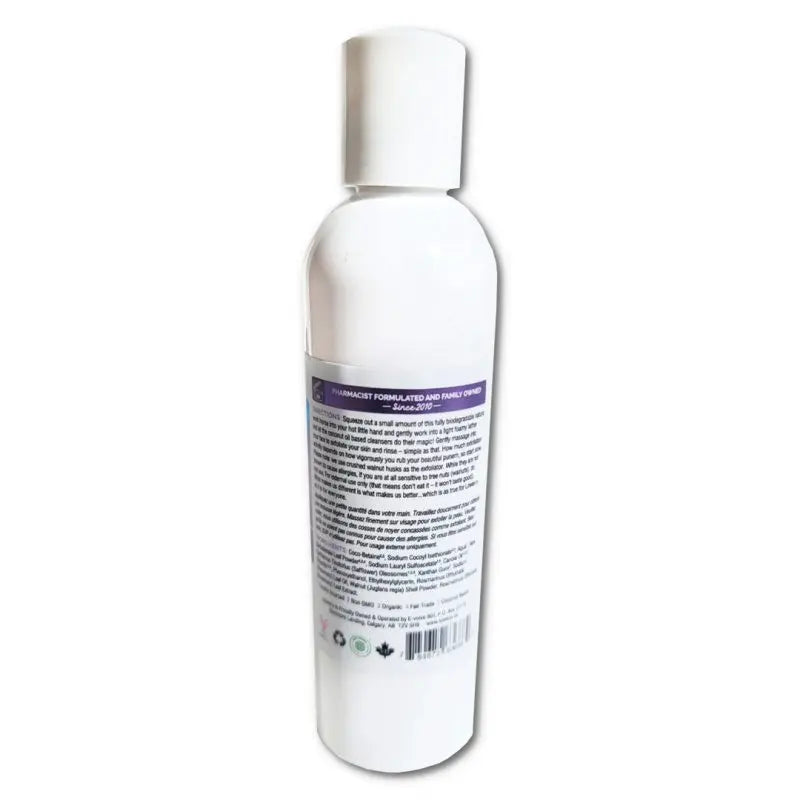 Adoptez la Force ! Nettoyant exfoliant végan pour le visage