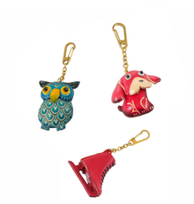 Collection de porte-clés en cuir Whimsy Luxe | Personnages de collection infusés d'or 18 carats