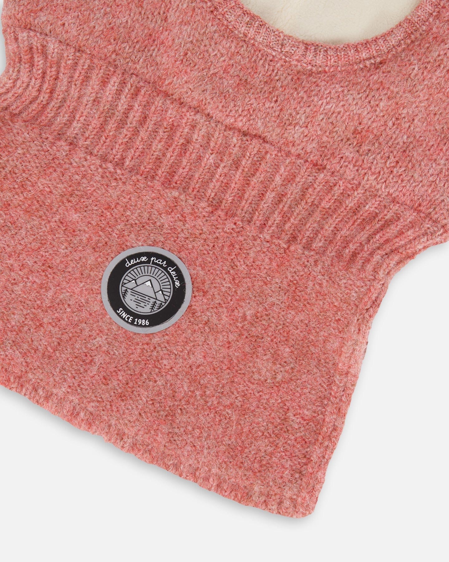 Cagoule tricotée rose poudré