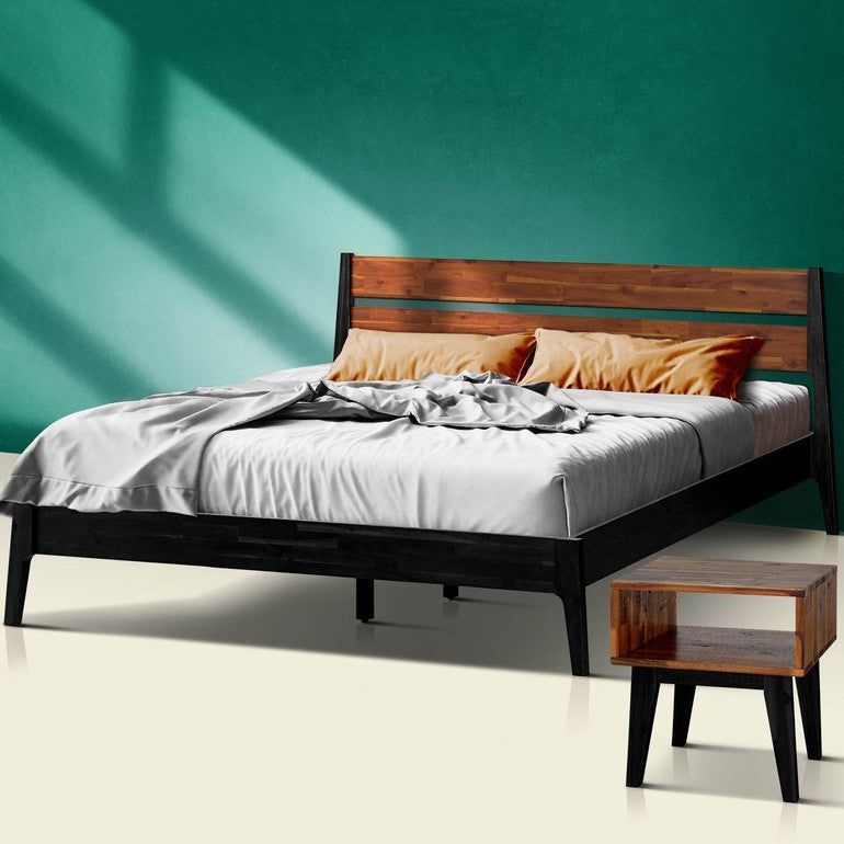 Ensemble de chambre à coucher Callisto avec cadre de lit et table de chevet en bois massif