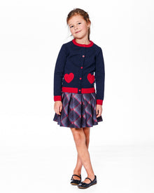 Cardigan en maille bleu marine avec cœurs brodés rouges