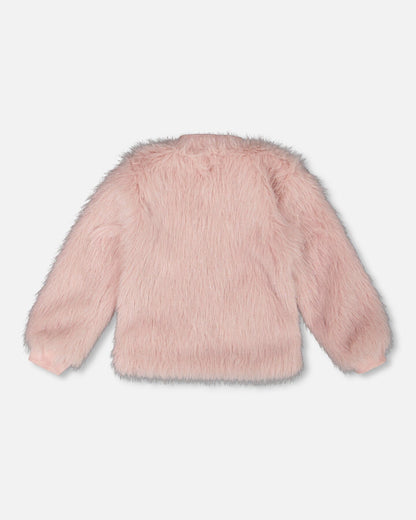 Manteau court en fausse fourrure rose poudré