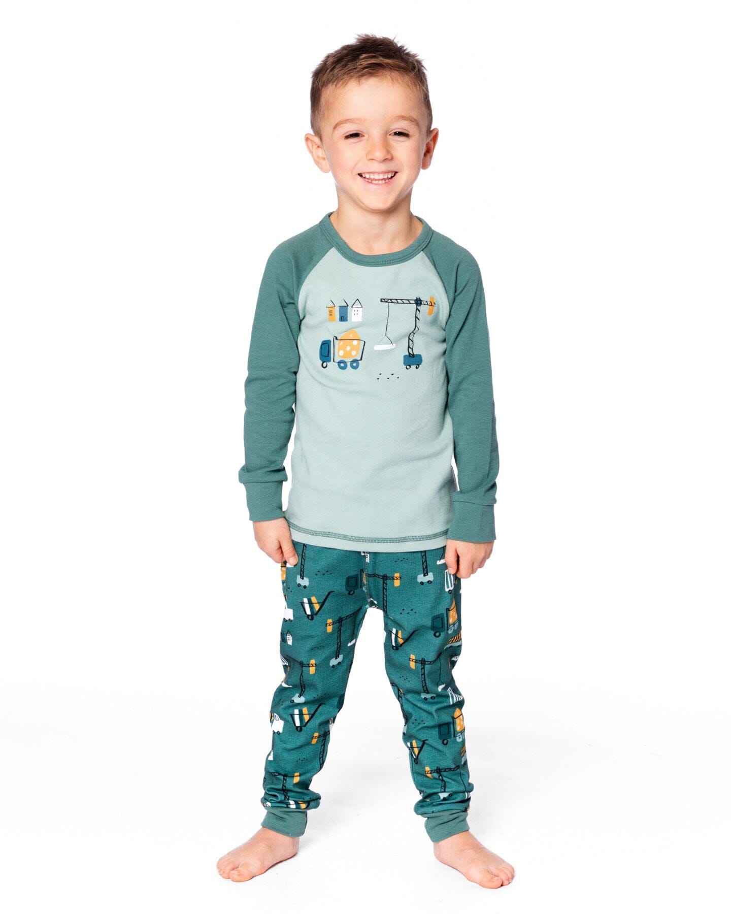 Ensemble de pyjama deux pièces en coton biologique imprimé motifs chantiers couleur sarcelle
