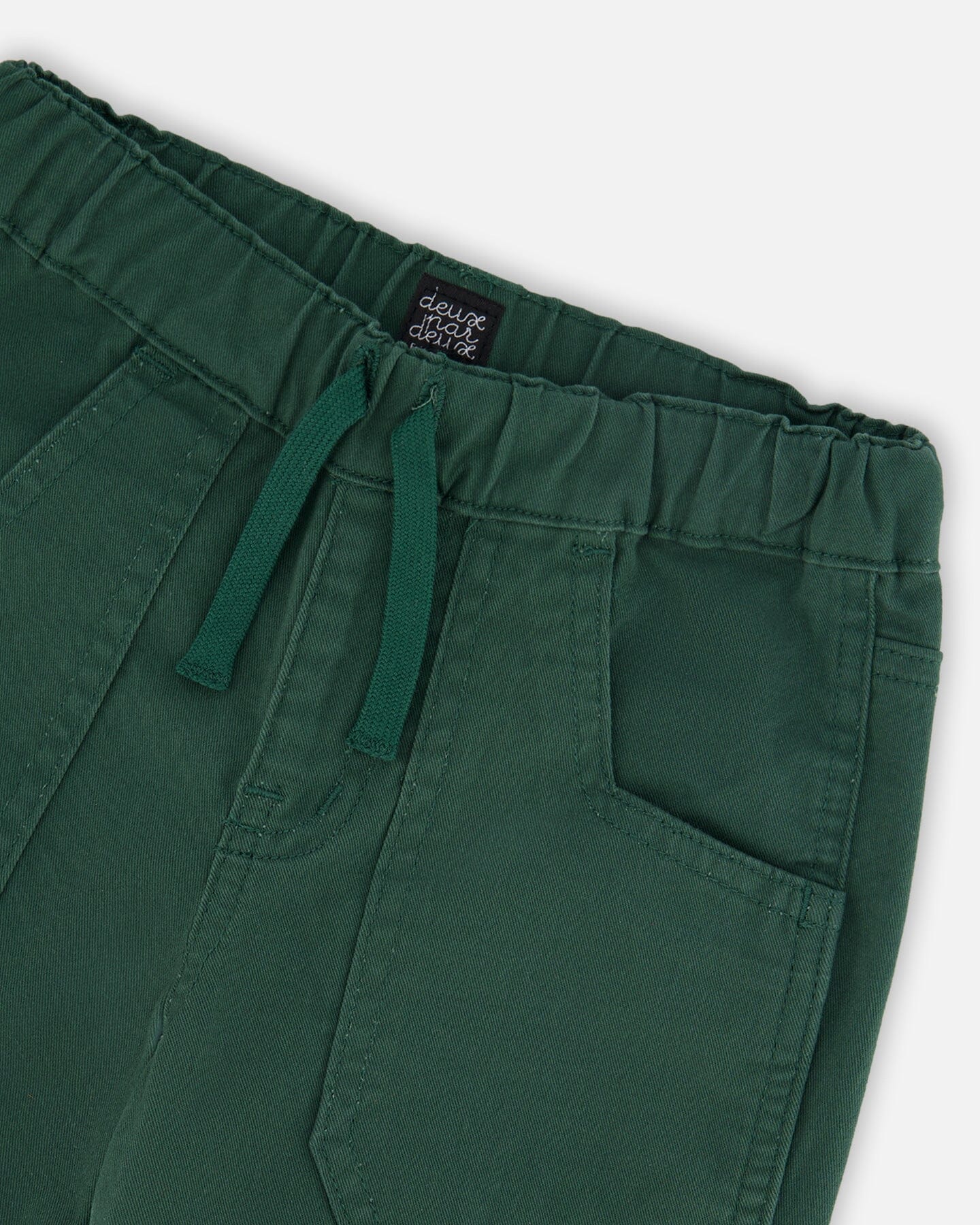 Pantalon jogger en sergé avec poches plaquées vert forêt