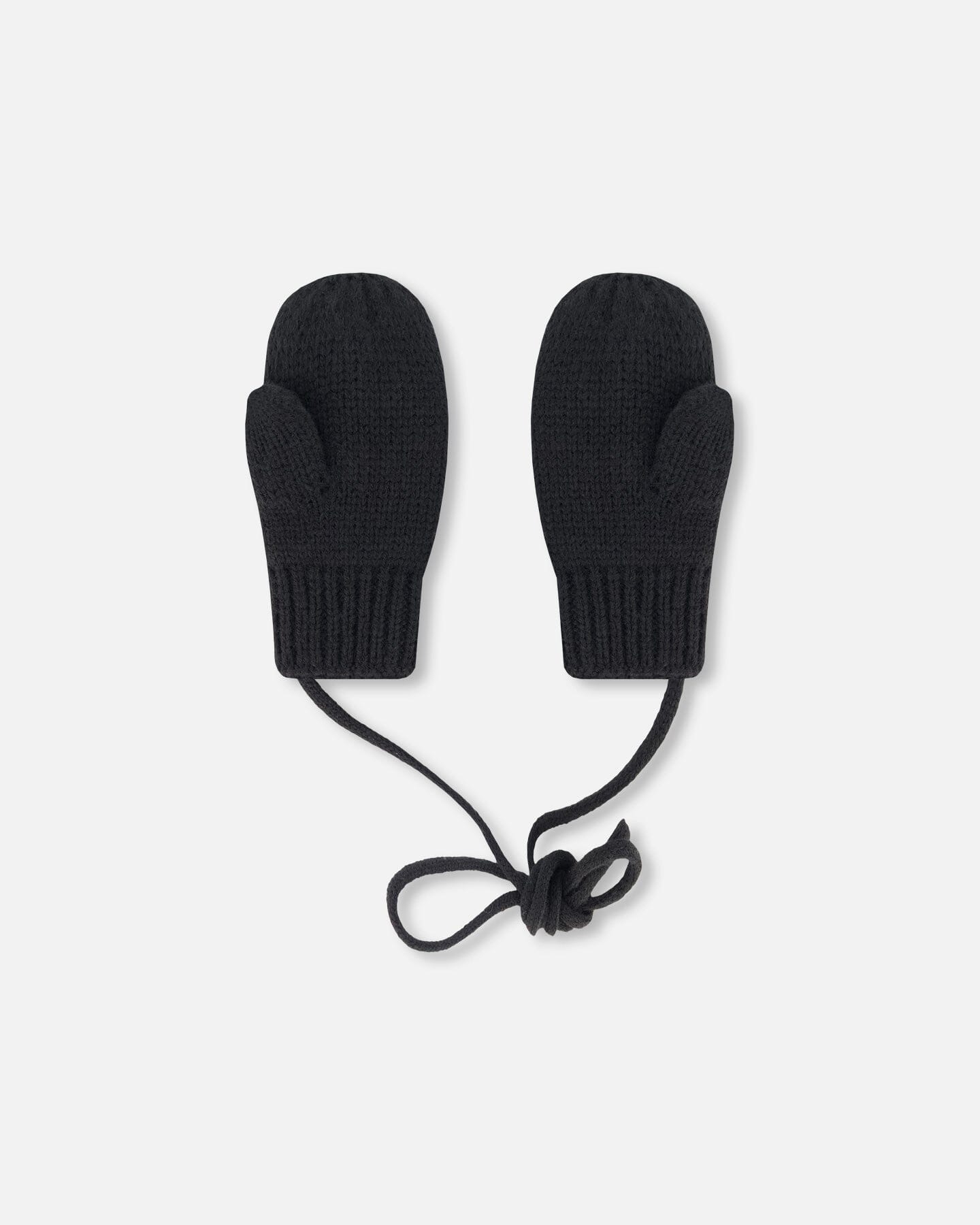 Mouffles bébé en tricot avec cordon noir