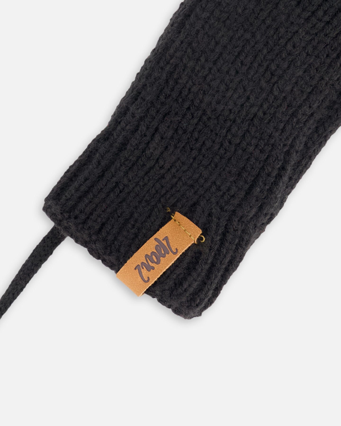 Mouffles bébé en tricot avec cordon noir