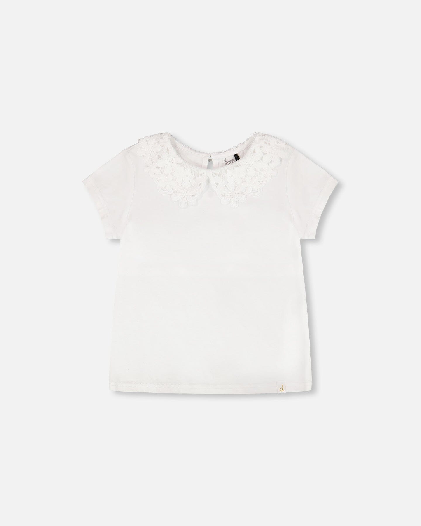 T-shirt blanc avec col claudine en crochet