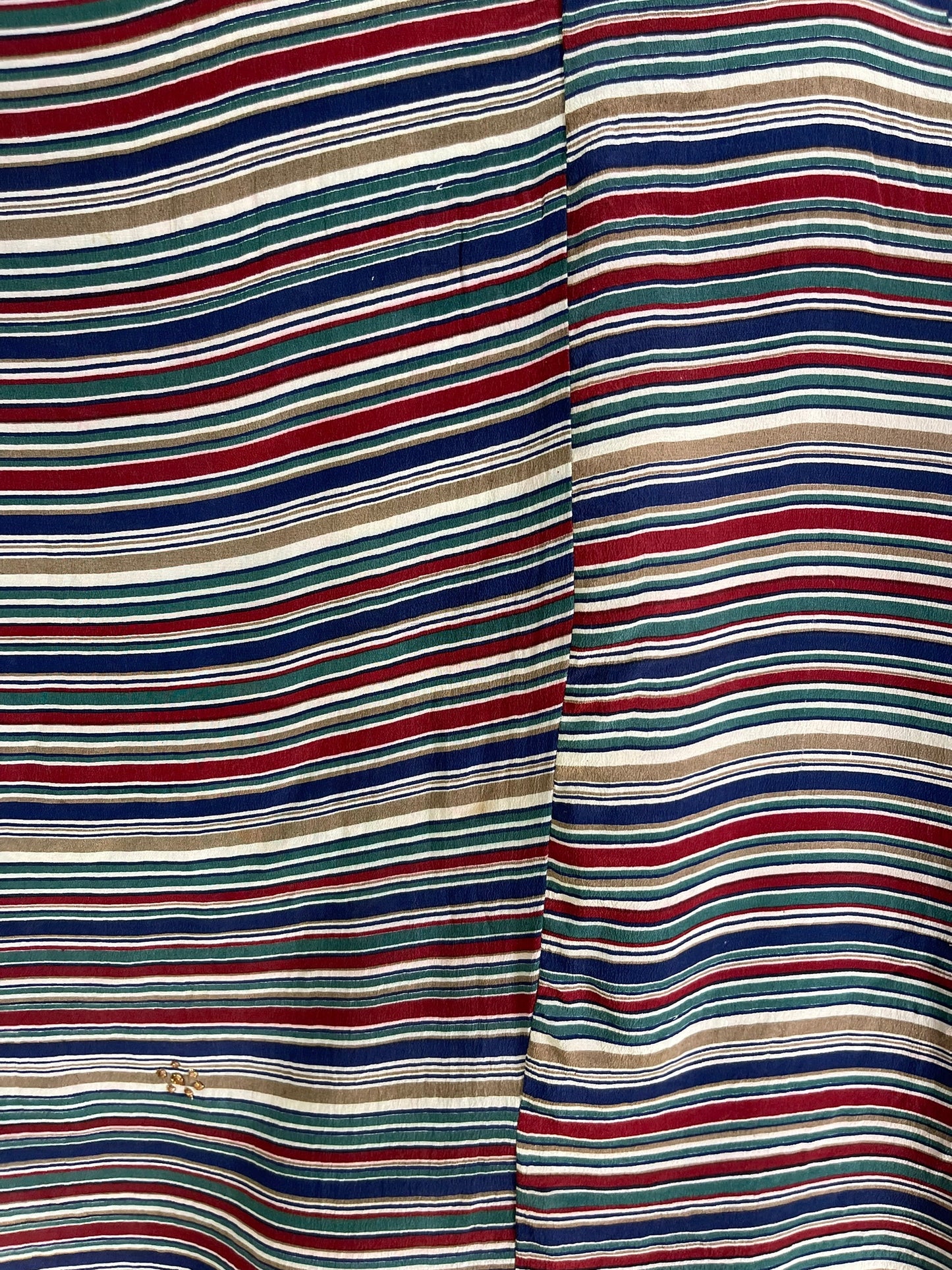 PRC6653 Haut Avatar en pure soie coupe cascade