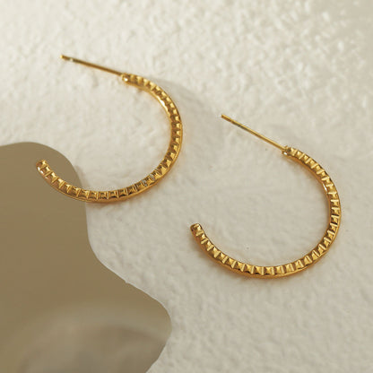 HOLLY : Boucles d'oreilles créoles texturées en or